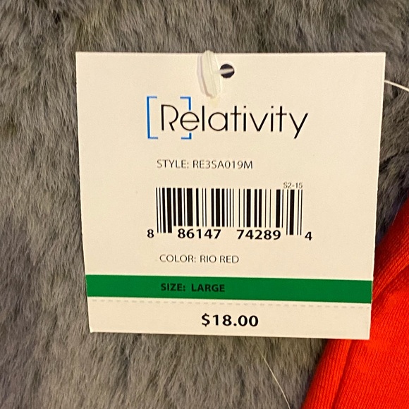 Relativity red women’s tank top BNWT - Picture 3 of 4